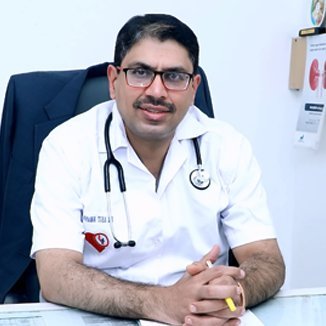 Dr. Asit Khanna, a first generation doctor in a family of engineers and MBAs, joined MBBS at Banaras Hindu University.