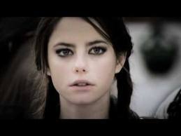 RueDistrito11's profile picture. In my life I try to continue and don't touch the grass 'cause up, in the trees there is my home(L)