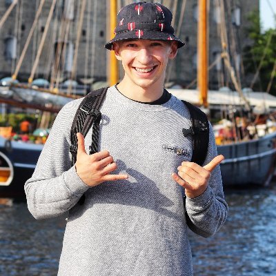 Staff Software Engineer @Grafana. Host @golangwaw. Previously @tiktok_us. Personal opinions on tech and politics.