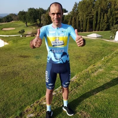 Delio Fernández, de Moaña, Galicia. Ciclista profesional del Clube de ciclismo Tavira