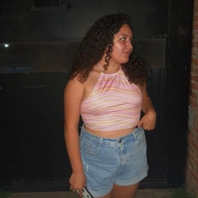 LudmilaAlarcn1's profile picture. 