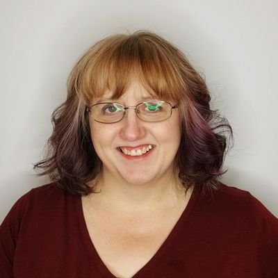 elizabex's profile picture. Milwaukee girl. TV, book, podcast & internet addict. Cynically optimistic. #chronicpain #forteana #medicalscience #cults