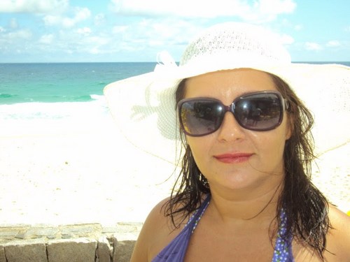 acadêmica de serviço social, buscando amizades...
Quem realmente quer, dá um jeito de ter. Quem não se importa, só deixa acontecer.