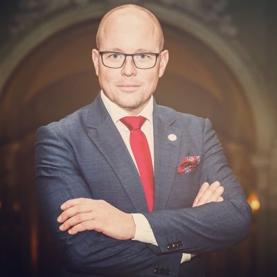 Riksdagsledamot (Återpublicering innebär inte nödvändigtvis instämmande) / Member of Parliament