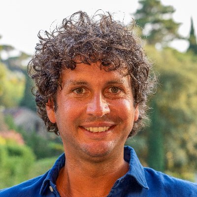 Tenured Assistant Professor in Political Science at Dept. SPS of @Unibo. Member of @_itanes, @ciseluiss and @SpStrend. And..soccer lover (Fiorentina, of course)