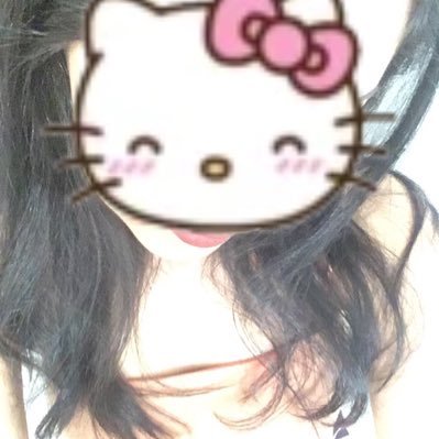 its0cryforhelp's profile picture. 