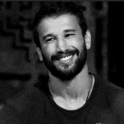 esrahtc123's profile picture. 🥊ADEM KILIÇÇI🥊👑