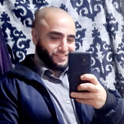 AzzuMike's profile picture. 