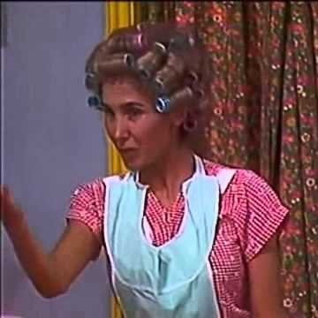 lizard_lia's profile picture. watch out, the world's behind you 🍌
reencarnação de algum hippie, aspirante a startupeira, cães e idiomas