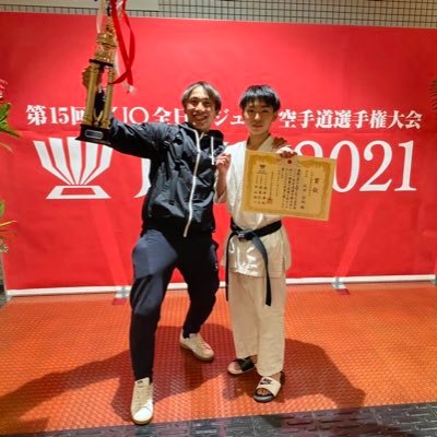 日本空手道 久保田道場 負けを恐れるな勝ちにこだわれ https://t.co/emnyqoQerW