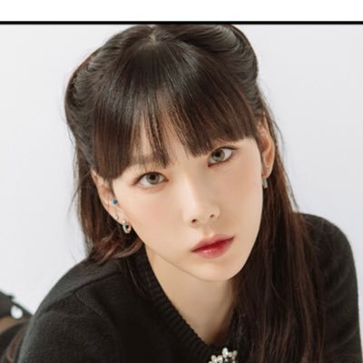 ねこすきーです。 平凡な一般の人。変わってるとは言われますが(^^;; 趣味で時々サックス吹いてます。 少女時代のテヨンちゃんが大好き♪(((o(*゚▽゚*)o))) ゲーム(主にドラクエ)やってます♪