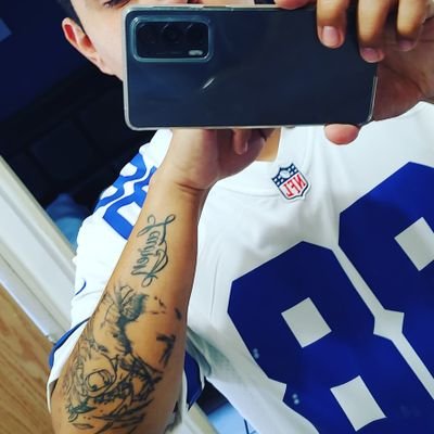 AjKlrt's profile picture. 