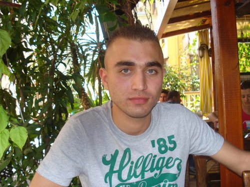 enka70's profile picture. 