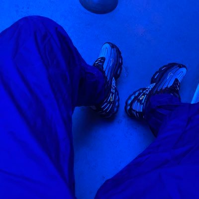 French PlaYerKifF - Viens prendre ta place vénéré!💶 -BDSM🔞-TN👟-Kiffeur🧦-Bondage⛓- Pisse-PIG 💦🐷 #findom #moneymaster #master #sm #finsub #Kifeur