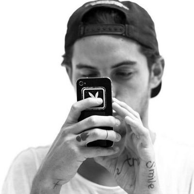 _knuckleheadd's profile picture. 