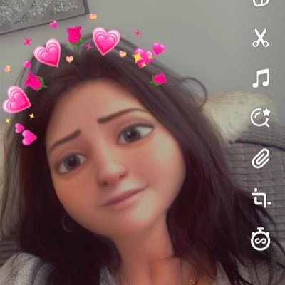 evieolly's profile picture. 