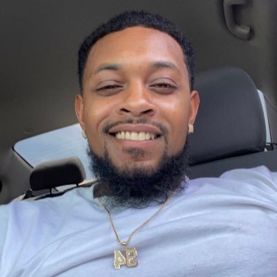 That__GuyyGary's profile picture. Live Life