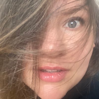 niamych's profile picture. nell’era dell’informazione, l’ignoranza è una scelta.