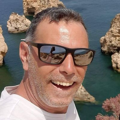 JEspada10's profile picture. Deitar tarde e cedo erguer,
Dá uma soneira que nem queiras saber!