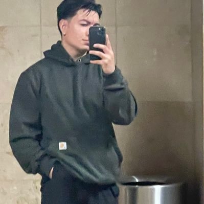 rroberto0917's profile picture. Crypto