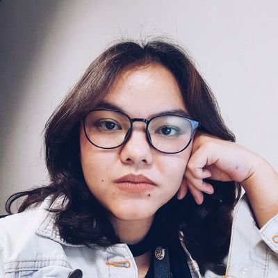 Pekerja Teks Komersil. Sering saltik di twitter dan chat whatsapp saja, tidak dalam naskah klien.
Surel: irind@iamirind.com