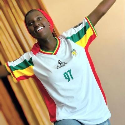 Asta_linguere's profile picture. Muslima✨ Mouride😍 diamant noir #fcBarcalona #Marseillaise BambaDieng bae❤️@Fah_bintou sister❤️