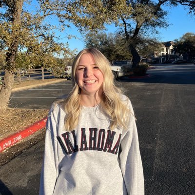 elizabeth4599's profile picture. 