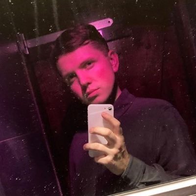 glittererik's profile picture. Politikreporter på SVT erik.a.nilsson@svt.se