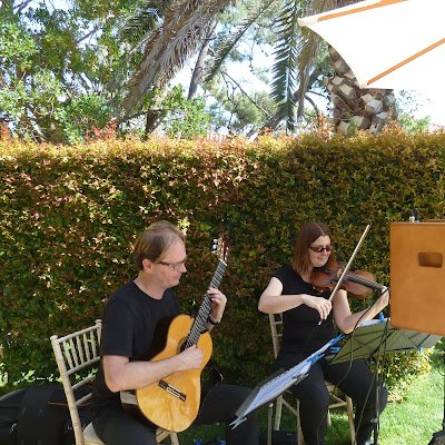 Welcome to Wedding Music Portugal! We are delighted to have this twitter account, to help people to have an unforgettable wedding, with beautiful music.