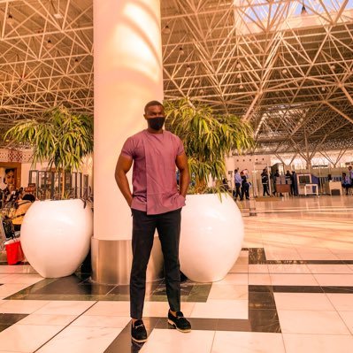 MasterKitan's profile picture. BANKER || PAGEANT KING || MODEL || ACTOR || BASKETBALL ENTHUSIAST 🏀|| CHELSEA 💙 || GSW 🏀 || CHIEFS 🏈