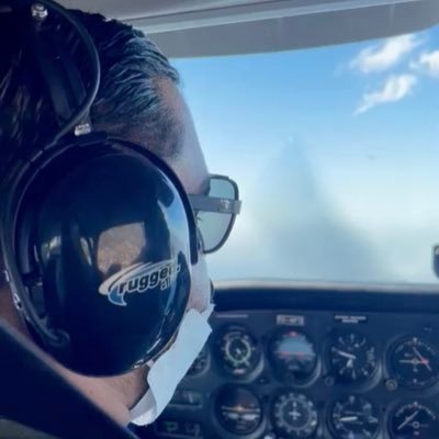 Una vita 👨‍✈️ fixed wing pilot ✈🛩 Lic. Administración de Empresas 👨🏼‍✈️👨🏼‍🎓 Viajero ✈️ 🇬🇹🇪🇦🇲🇽🇮🇹🇪🇨
