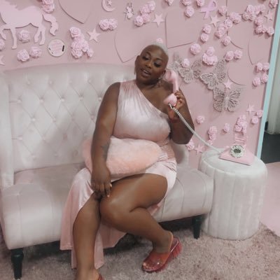 Nikstr_nReaLife's profile picture. My life is a musical &the world is my stage.. I tweet what I want.. If you don't like it.. #unfollow;) ❤