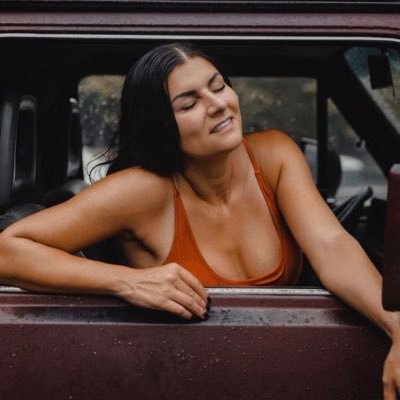 Meg_Priley's profile picture. Adventuress 💃🏻🌎 • Clinical Psychology, MS. Sex Therapy, PhD Student. • The best has yet to be explored.