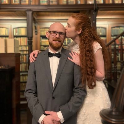 PeanutFreeFun's profile picture. Young teacher and aspiring author. Anorexia survivor. Full of contradictions: I love bioarchaeology, skeletons, and also cute Winnie the Pooh things.