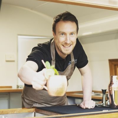 🍸 Cocktail Creator | Mobile Bar Owner
https://t.co/lRhapCLJg6
Instagram the.rustybartender
🖋 Author of stories from Belfast to bartending.