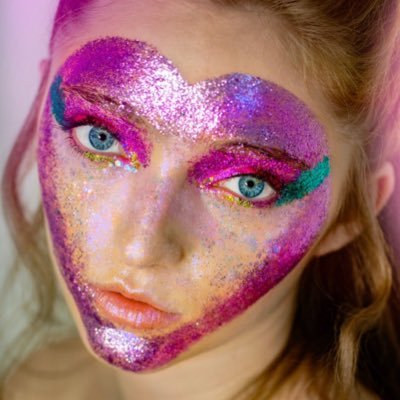 25+ yrs. as Celeb MUA & Glitter Witch 🔮 💄 Luxury makeup for events, photo, tv, film, and classes for makeup artists. ♏️ Sun ♏️Moon ♐️ Rising