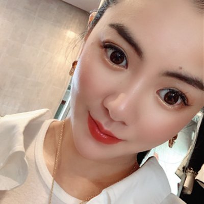 Jenny66313579's profile picture. 