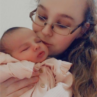 PinkScherzy's profile picture. When words fail, music speaks ♫ Snapchat ~ xamy_marie