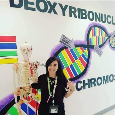 karenoke86's profile picture. Science Teacher 👩‍🔬
⛰👩‍🔬🏃‍♀️🎤☀️