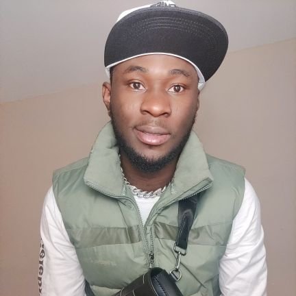 Berryboy911's profile picture. peace and love make us stronger ❤️,no hate no bad engery ⚓🦍🦍 👍❤️