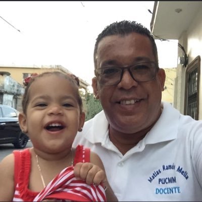 Ex presidente de la Asociación de Cronistas Deportivos de Puerto Plata (ACDPP). l Licenciado y Profesor en nivel primario Cronista Deportivo. Amo mi familia