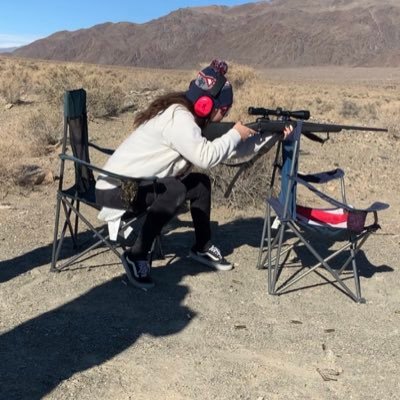 From横須賀🇯🇵カリフォルニア🇺🇸Mt Whitneyの麓のスモールタウンで7歳の男の子の母しながらたまにバーテンダー。野蛮人です。🍺飲んで基本どうでもいいツイートしてます！