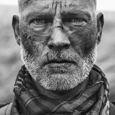 Educational support, commercial actor, model NZ / Australia and creative photographer.