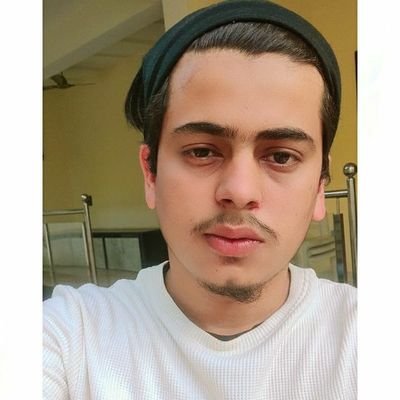 Frontend Developer @Mzaalo || Tweet mostly about Coding🧑‍💻 || Learning @neogcamp'22 || Frontend Developer at Mzaalo (Xfinite)