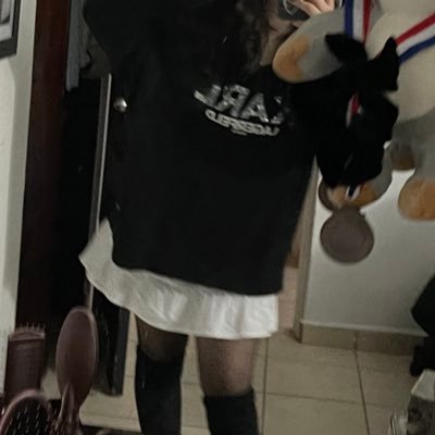 Mellia_kitty's profile picture. |she/her |