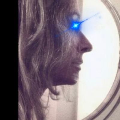 LiliaVannes's profile picture. 