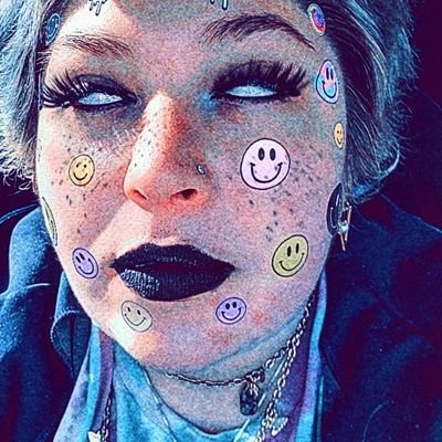 smileyrileyjd0's profile picture. I'm just chillin; 20⚖
✌express yourself🤘
everything is relative. 🙏
https://t.co/w5UTVmyM7o