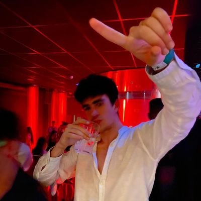 arnaulg_9's profile picture. 