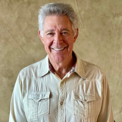 Actor of Stage and Screen, Singer, Musician, Author https://t.co/GzmaFaHBXK, eBay: Barry Williams Direct