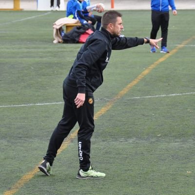 Mestre Primària, Casteller, Diable, jugador ⚽ C.E Altafulla, Regidor a l'Ajuntament d'Altafulla, entrenador al Nàstic i membre del Consell Esportiu TGN.
#Enjoy